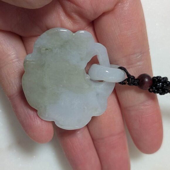 Statement Piece Jade Necklace - Picture 3 of 8